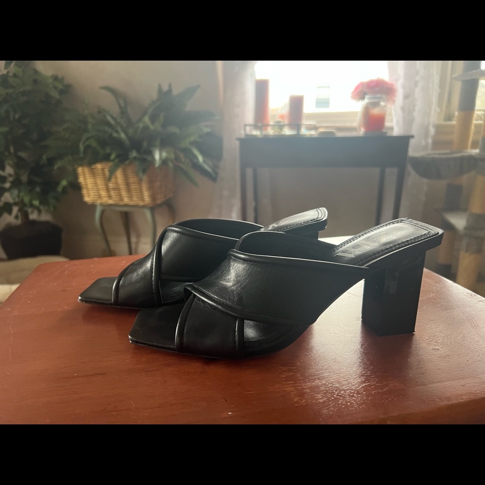 Zara Black Leather Criss Cross Sandals Sz 39